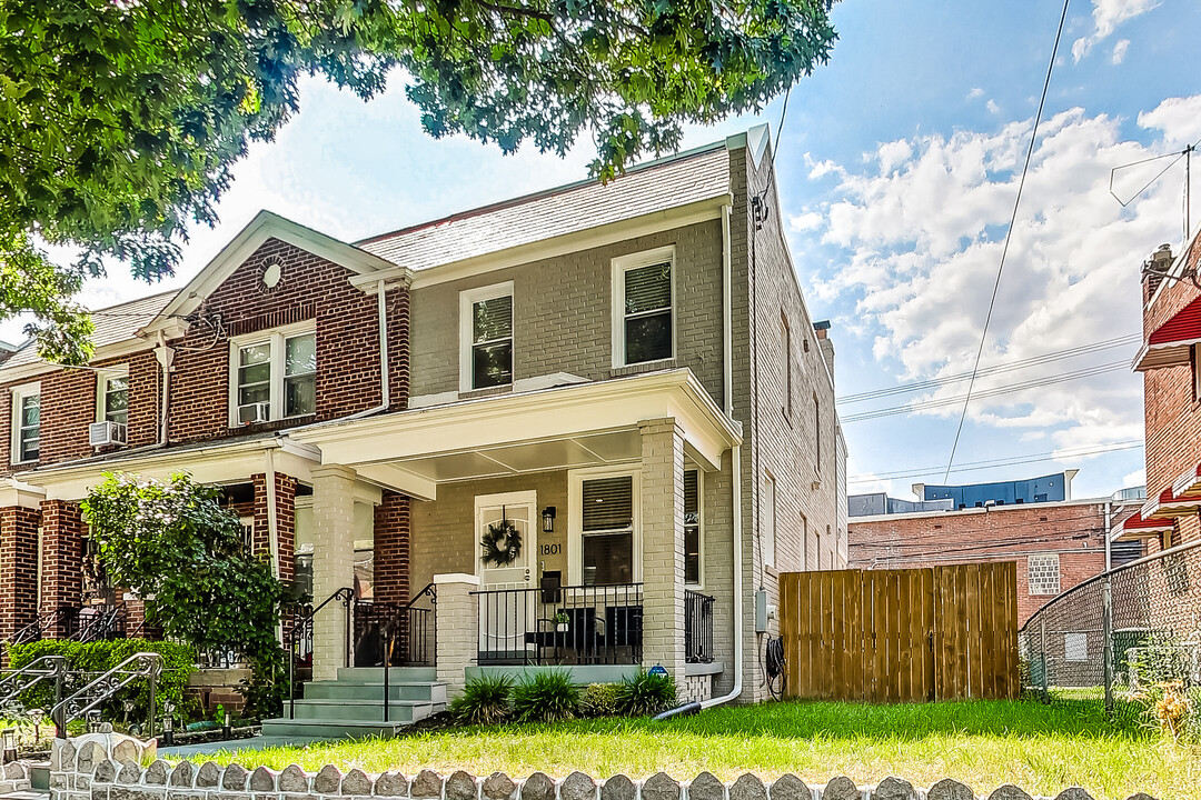 1801 Fort Davis St SE in Washington, DC - Building Photo