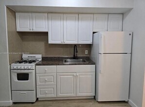 1140 71st St in Miami Beach, FL - Building Photo - Building Photo