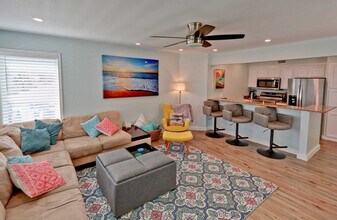 200 Padre Blvd in South Padre Island, TX - Building Photo - Building Photo