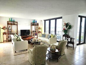 5420 N Ocean Dr in West Palm Beach, FL - Building Photo - Building Photo