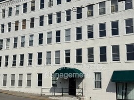 104 N 8th St in Princeton, WV - Building Photo