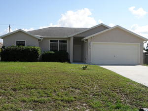 648 SW Nichols Terrace in Port St. Lucie, FL - Building Photo