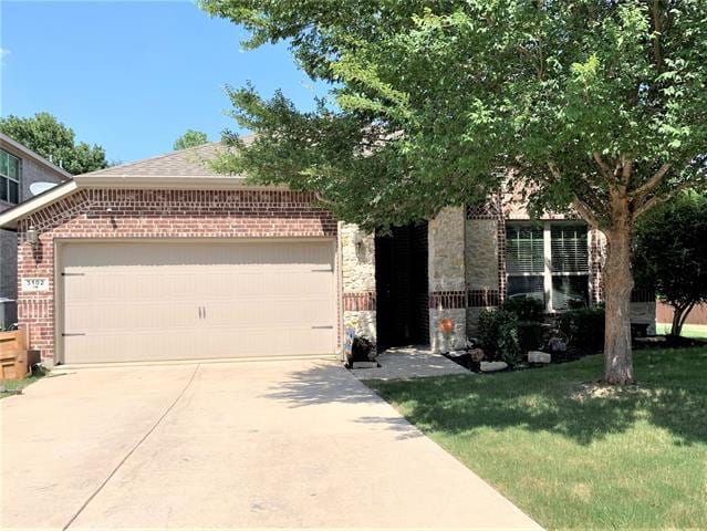 property at 3102 Whispering Pine Blvd