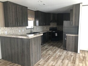 10161 Pollard Rd in Willis, TX - Building Photo - Building Photo