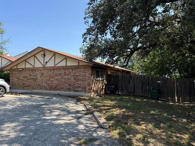 3405 Willowrun Cove