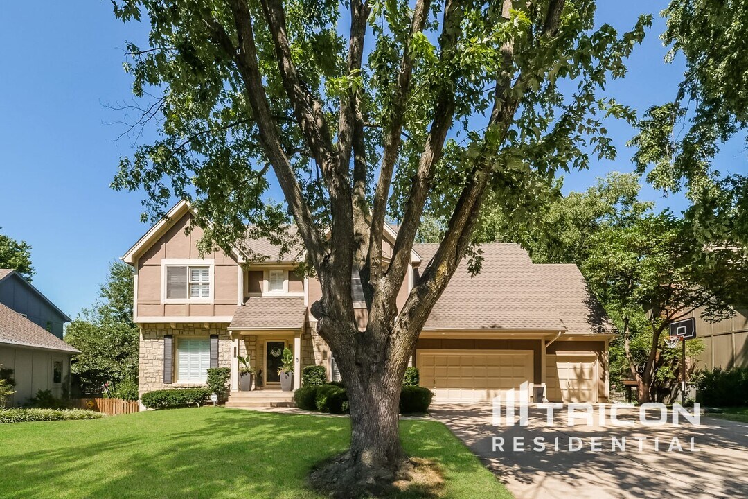 14106 Woodward St in Overland Park, KS - Building Photo