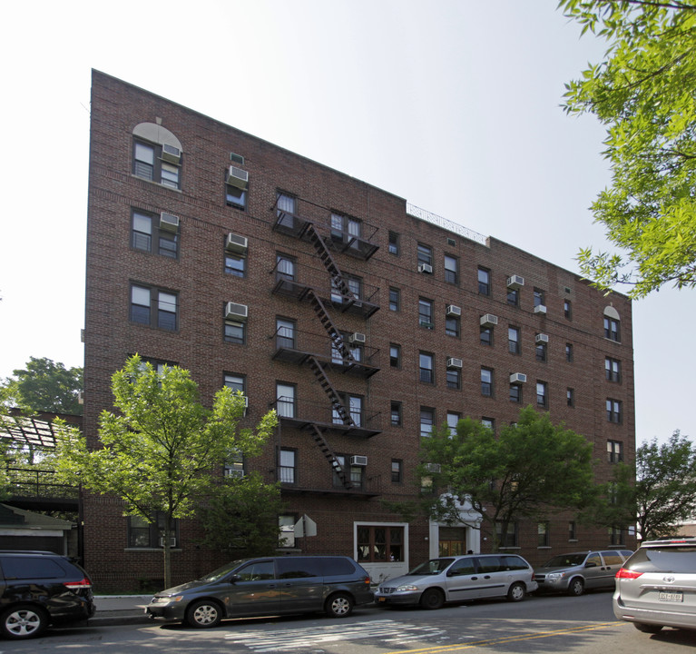 4815-4823 15th Ave in Brooklyn, NY - Building Photo