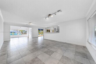 2632 SE 10th Ct, Unit 0416 in Pompano Beach, FL - Building Photo - Building Photo