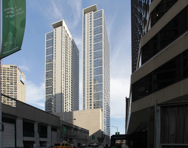 600 N Lake Shore Dr in Chicago, IL - Foto de edificio - Building Photo