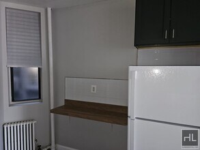 65 Malcolm X Blvd in Brooklyn, NY - Building Photo - Building Photo