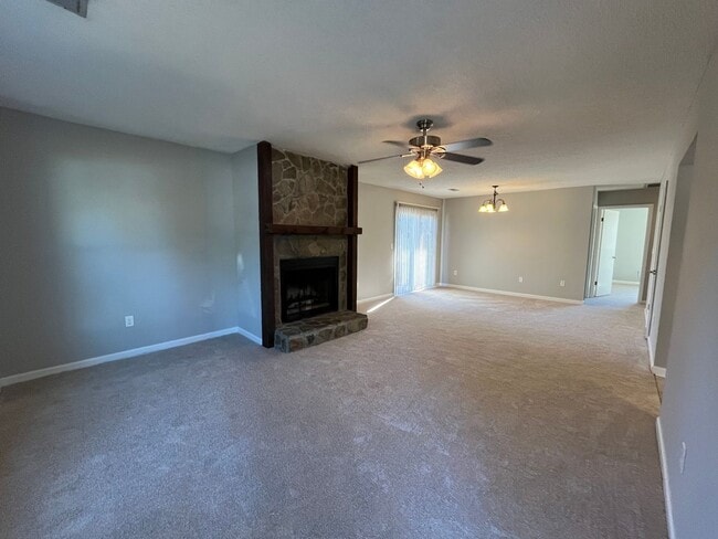 104 Sapling Ct in Moncks Corner, SC - Building Photo - Building Photo