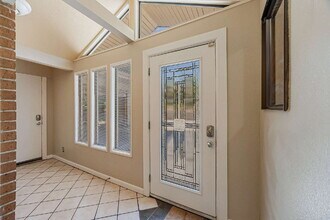 222 Olympic Way in Kent, WA - Building Photo - Building Photo