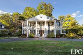 3544 Edgevale Rd in Toledo, OH - Building Photo - Building Photo