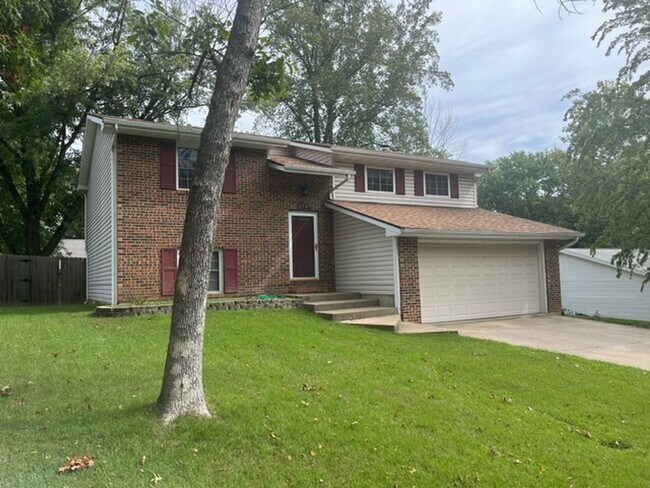 2507 Grandview Cir in Columbia, MO - Building Photo - Building Photo