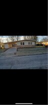 1 Main St in Park Forest, IL - Building Photo