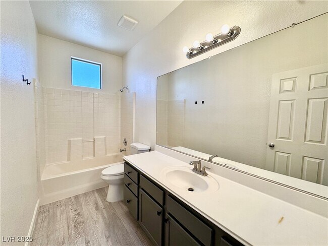 property at 1016 Stoneypeak Ave