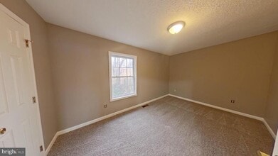 11 Morningstar Dr in Hedgesville, WV - Building Photo - Building Photo