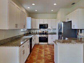 19640 Timberbluff Dr in Land O Lakes, FL - Building Photo - Building Photo