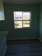 37024 Walnut St, Unit B in Newark, CA - Foto de edificio - Building Photo