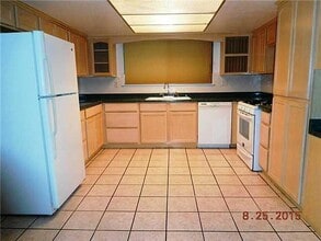 10560 Crete Dr in El Paso, TX - Building Photo - Building Photo