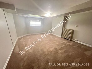 5410 W Berteau Ave in Chicago, IL - Building Photo - Building Photo