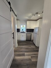 246 W 14th St in Holland, MI - Building Photo - Building Photo