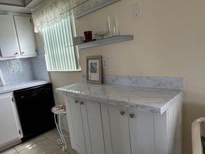 85 Coventry D in West Palm Beach, FL - Building Photo - Building Photo