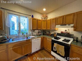 789 Somerville Ave, Unit 1 in Somerville, MA - Building Photo