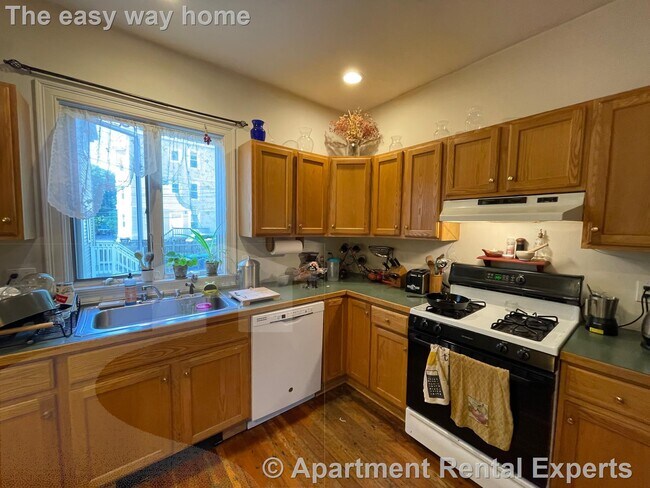 789 Somerville Ave, Unit 1