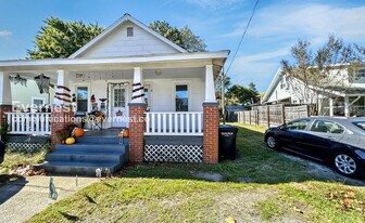 5 Bancroft Ave in Colonial Beach, VA - Building Photo