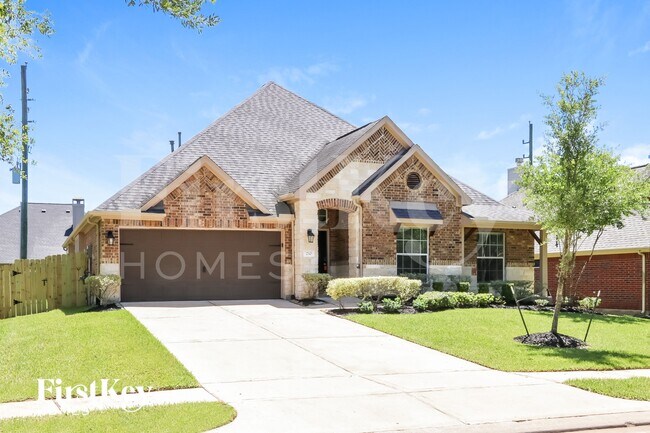 210 Terrace Creek Ct in Richmond, TX - Foto de edificio - Building Photo