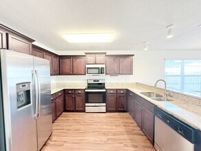 5167 Carmell Ridge Cir in Milton, FL - Building Photo - Building Photo