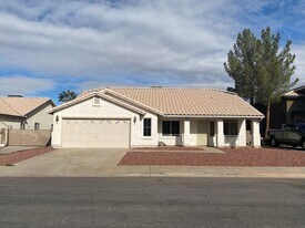 1318 Passiflora Dr in Henderson, NV - Building Photo