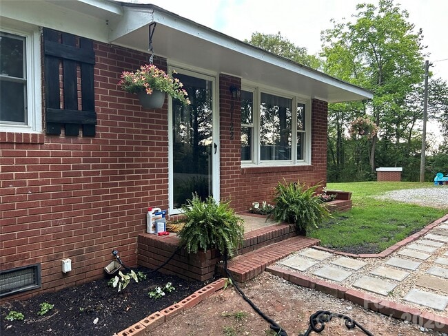 2122 Boxcar Rd in Lancaster, SC - Building Photo - Building Photo