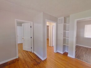 1517 N Piatt Ave in Wichita, KS - Foto de edificio - Building Photo