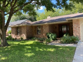 606 Dover Ln in Round Rock, TX - Building Photo