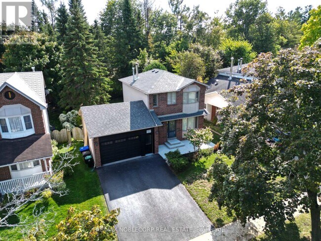 789 Candaras St in Innisfil, ON - Building Photo - Building Photo