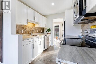 13 Morton Dr in Ottawa, ON - Building Photo - Building Photo