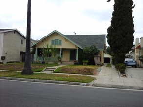 234 S Marguerita Ave in Alhambra, CA - Building Photo - Building Photo