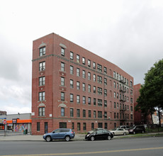 795 Garden in Bronx, NY - Building Photo - Building Photo