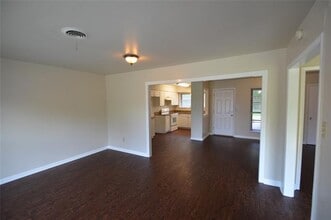 8108 Redwood Dr in Benbrook, TX - Building Photo - Building Photo