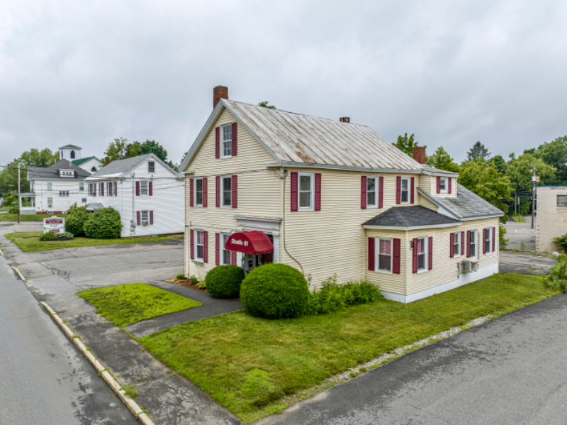 61 Silver St in Waterville, ME - Building Photo