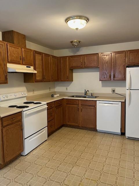 property at 7 Market Ln