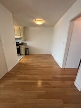 2042 Beachwood Dr in Los Angeles, CA - Building Photo - Building Photo