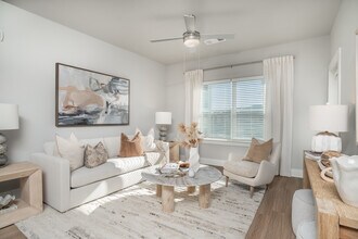 The Delaney at East Park in Kennesaw, GA - Foto de edificio - Interior Photo