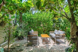 2605 NE 33rd St in Fort Lauderdale, FL - Building Photo - Building Photo