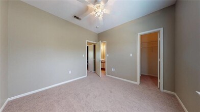 1335 Canyon Creek Cir in College Station, TX - Building Photo - Building Photo