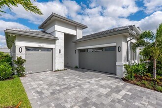 10042 Bird Watch Wy in Palm Beach Gardens, FL - Building Photo - Building Photo