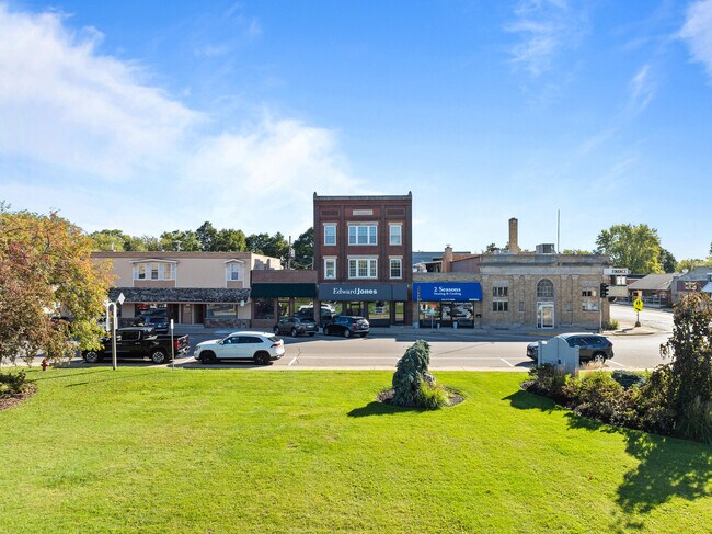 106 N Main St in Walworth, WI - Building Photo - Building Photo