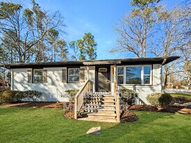 279 Pioneer Pl in Spartanburg, SC - Building Photo